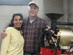 Claudia and Dan Sortwell, Roastmaster and Gerente de Ventas